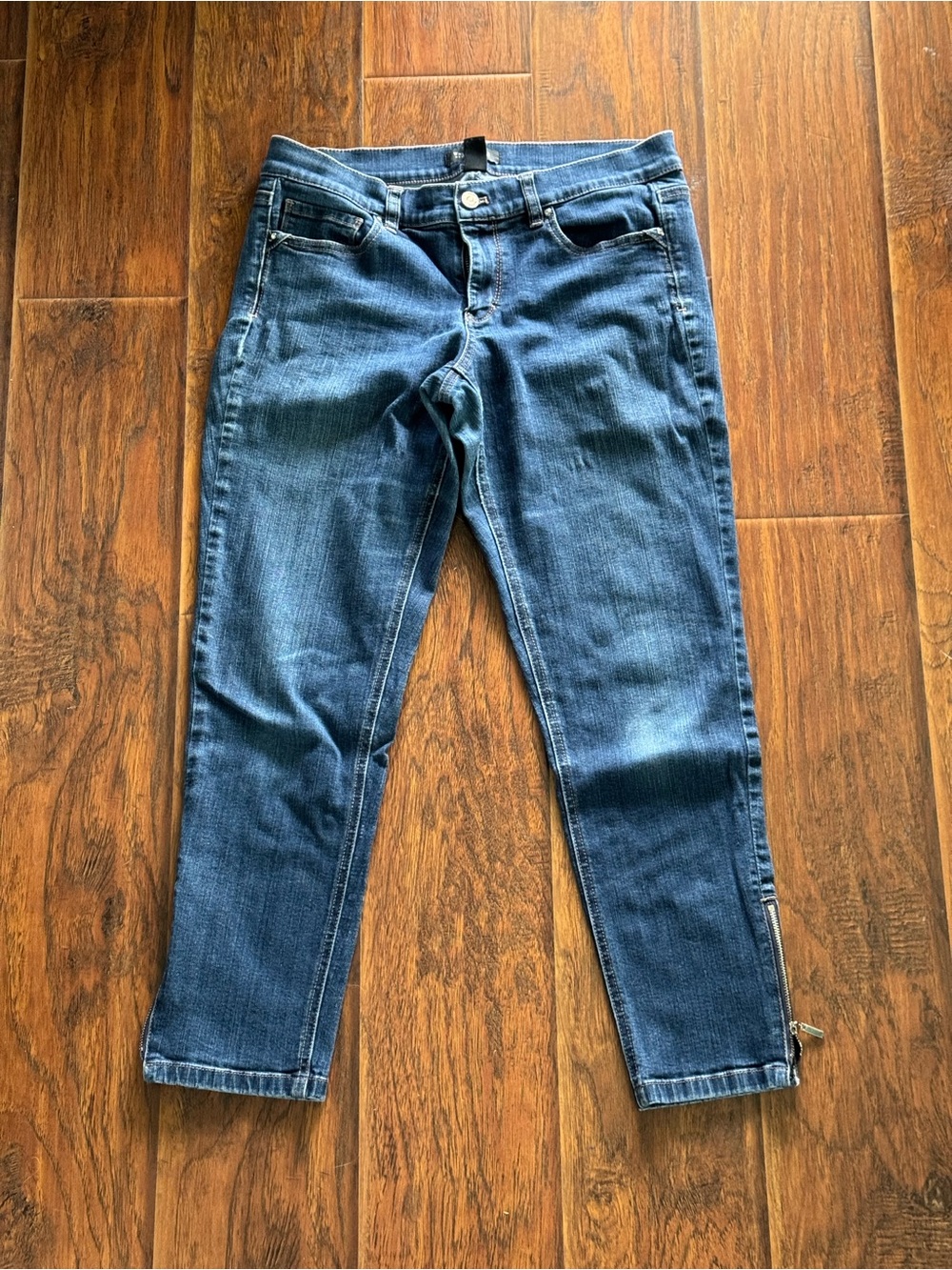 White House Black Market Skinny Jeans in Dark Blue